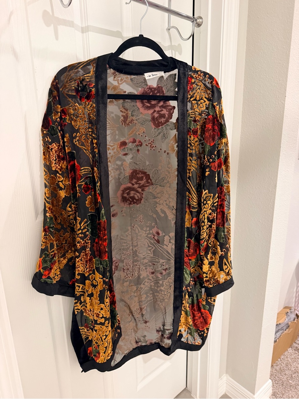 In Loom Kimono S/M Velvet Floral Duster Cape - Black, Rust, Green - Picture 5 of 5